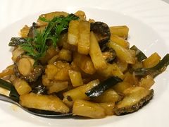 鲍鱼烧土豆-开海·红岛海鲜虾水饺(石老人店)
