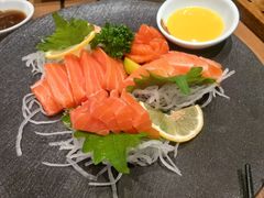-8PINTS八品脱·日料·烧鸟·精酿小酒馆(莘庄店)