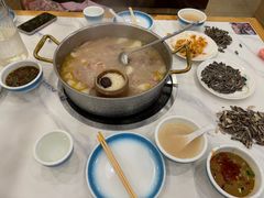 -朴小妹人参鸡汤火锅(长白山万达店)