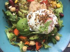 鲜虾牛油果沙拉-HIGH FIVE哈福手工汉堡(桂林路店)