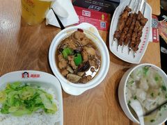 -南城香·饭香串香馄饨香(青年路店)