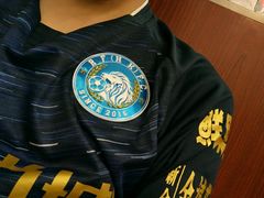 -燕子岗体育场