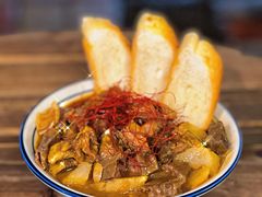 -CowCow其其·牛杂咖啡公司(六运店)