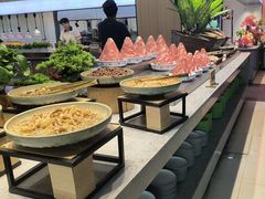 -新艺自助美食城(中山路店)