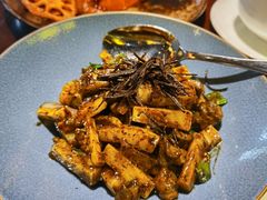 黑松露岩蒜炒年糕-杭州西子湖四季酒店·金沙厅