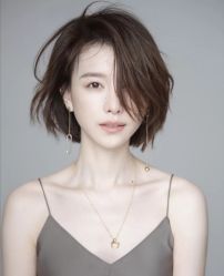 -曼都发型