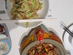 -绿草地·湘菜(7mall店)