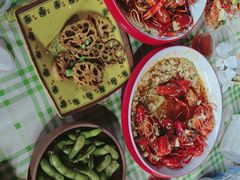 -老街烧烤大排档·地道湖北菜·龙虾馆(汉口火车站店)