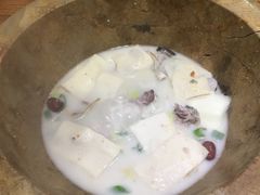 -滇香肴·云南菜蒸汽石锅鱼(云南北路店)