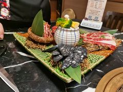 -山川小町·极番烧肉(新地假日广场店)
