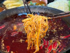 -黄潇洒老火锅(九眼桥宏济巷店)