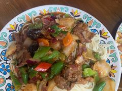 -歹歹的加个面过油肉拌面