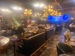 -爱啤精酿·民谣酒馆(滨江店)