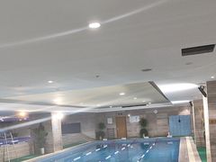 -小蓝鲸游泳培训基地(石景山店)