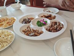 -梅利汴京烤鸭•开封豫菜地标店(铁北街店)