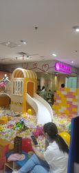 -孩子王(静安大融城店)