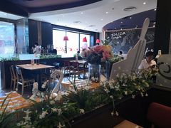 -必胜客(松雷店)