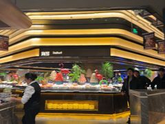 -钱小奴海鲜自助黑金店(杭州滨江龙湖店)