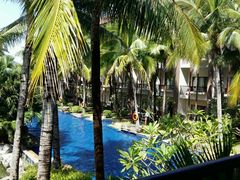 -三亚湾海居铂尔曼度假酒店