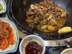 -山妹子铁锅炖