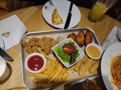 -菲滋意式餐厅(西湖文化广场店)