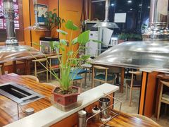 -哈尔滨小酒馆·鲜肉现穿自助烧烤(康新花园店)