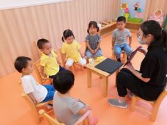 -小门牙好性格托育(北外滩中心)