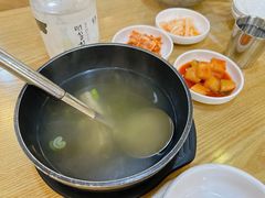 牛骨头汤-江南面屋(明洞店)
