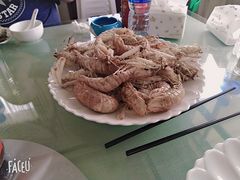 -三姐妹·海鲜大排档