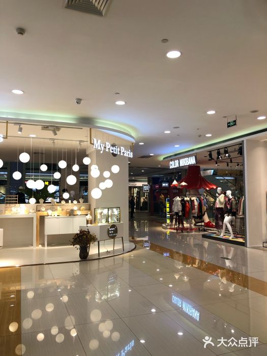 春天百货购物中心图片