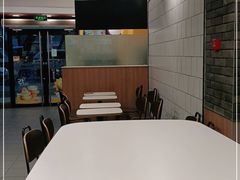 -麦当劳(中唱大厦店)