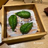 虾饺是有自己的特色味道的，虾肉也挺多的，可以一试