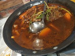 -霄汉牛三鲜湖北砂锅菜(万松园2店)
