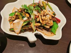 紫苏炒圣子-大头虾越式风味餐厅(光明广场店)