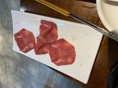 牛舌-·缸桶屋·韩式牛肋条自助烤肉(西湖D11店)