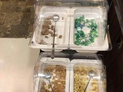 -左庭右院鲜牛肉火锅(金山万达店)