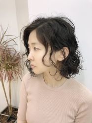 -BULB STUDIO 巴柏明星发型工作室