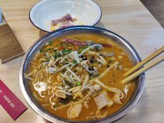 -丽丽三鲜螺蛳粉(田林路店)