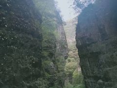 -百里峡七彩艺术小镇