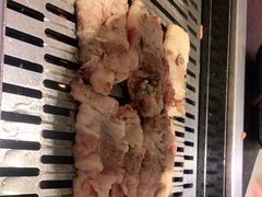 -臻牛烤肉