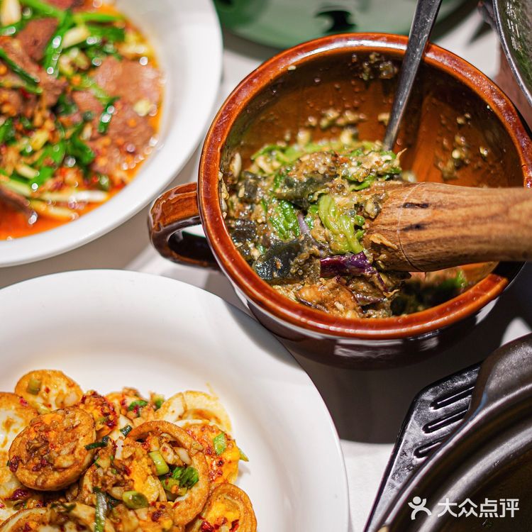 排队也值得吃的费大厨｜辣椒🌶️炒肉绝了！