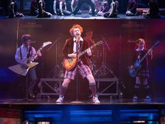 -交通银行前滩31演艺中心