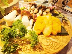 松茸三拼-滇色蒸汽石锅鱼(京华城店)