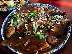 酱炖鲫鱼-吉顺坑烤