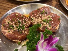 -明洞阿姨·韩式酱蟹烤肉·创意料理(三元桥店)