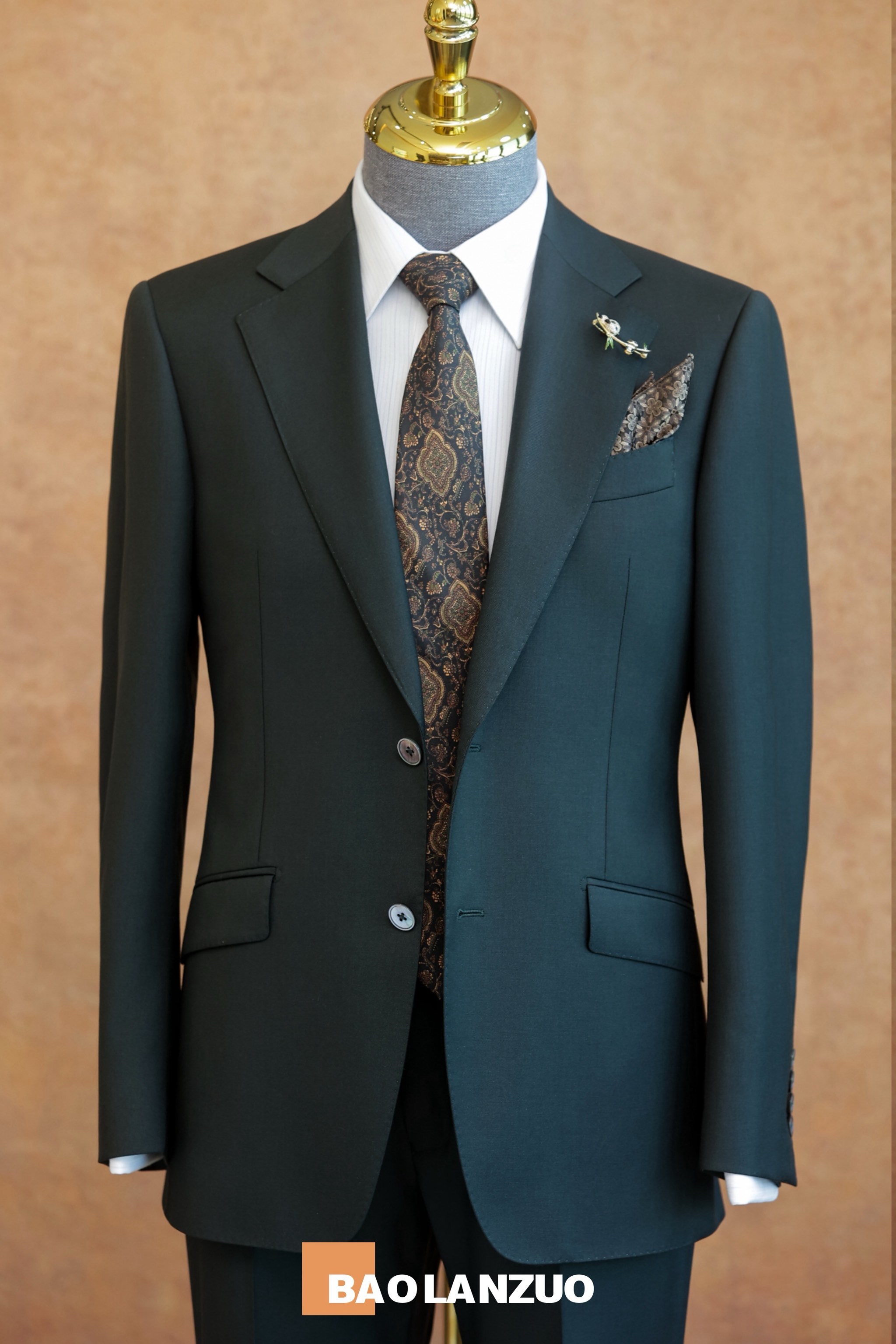花纹领带 墨绿西装,高级感稳稳