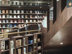 -钟书阁(群光广场店)