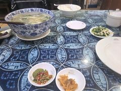 -桥香园云南过桥米线(金马碧鸡店)