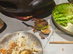 -围炉肉舍•炭烤活鳗•丹东海鲜烤肉(步行街店)