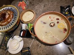 -三人行骨头王火锅(长寿店)